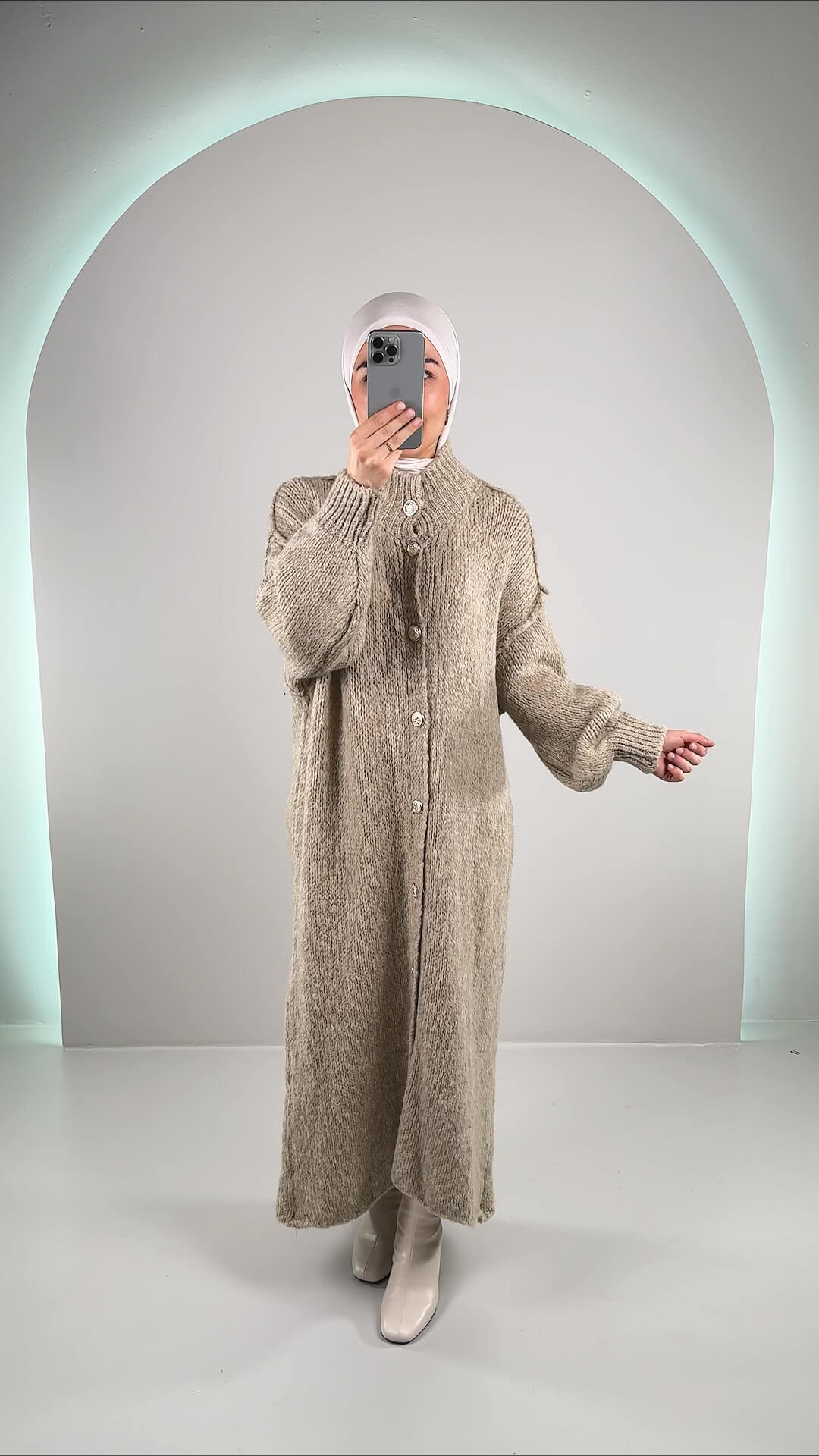 Efla Strickjacke Long Beige 01