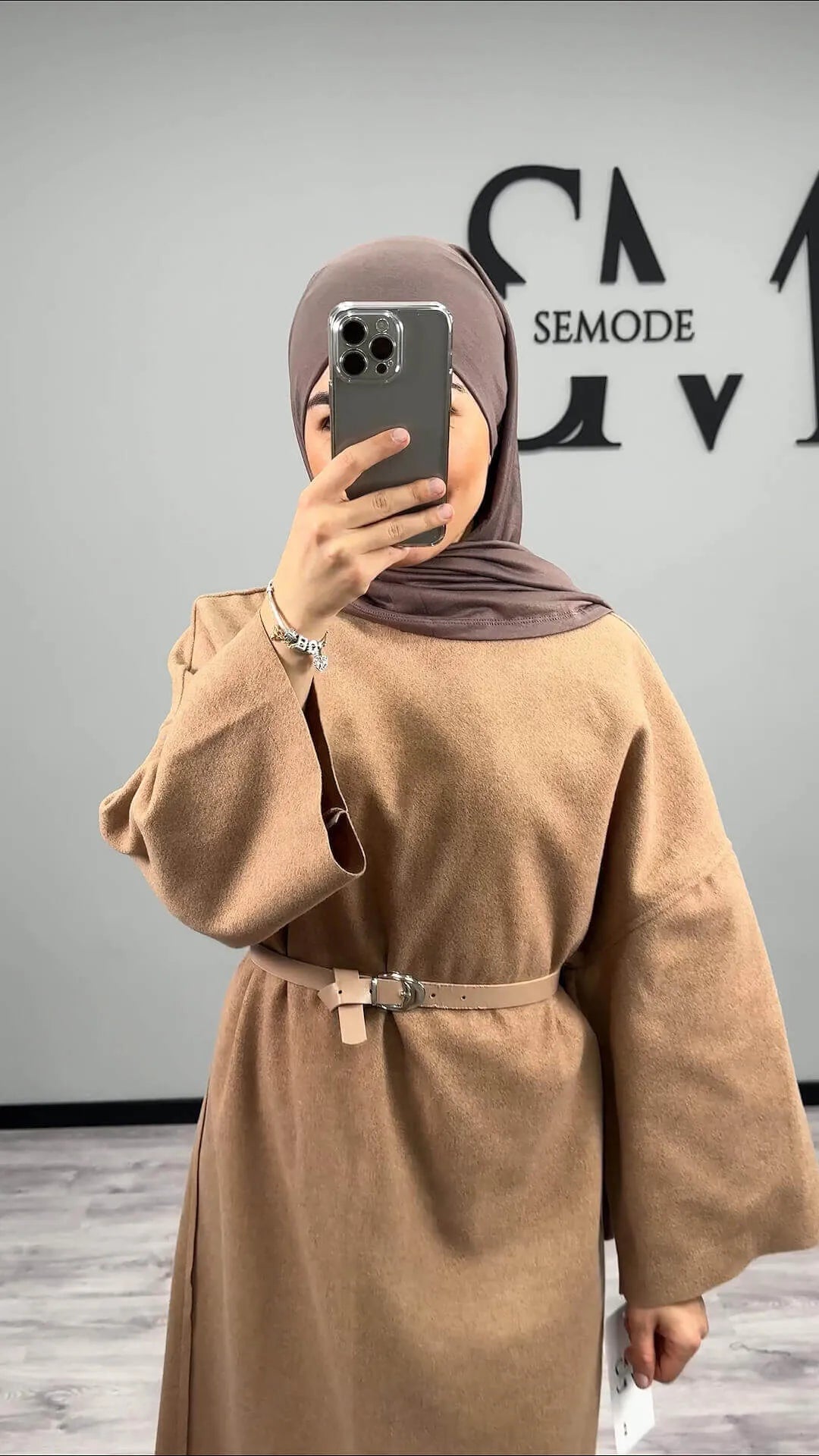 Betty Kleid Beige - Semode