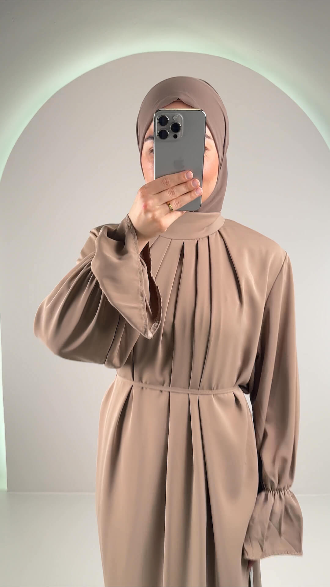 Riya Abendkleid Taupe