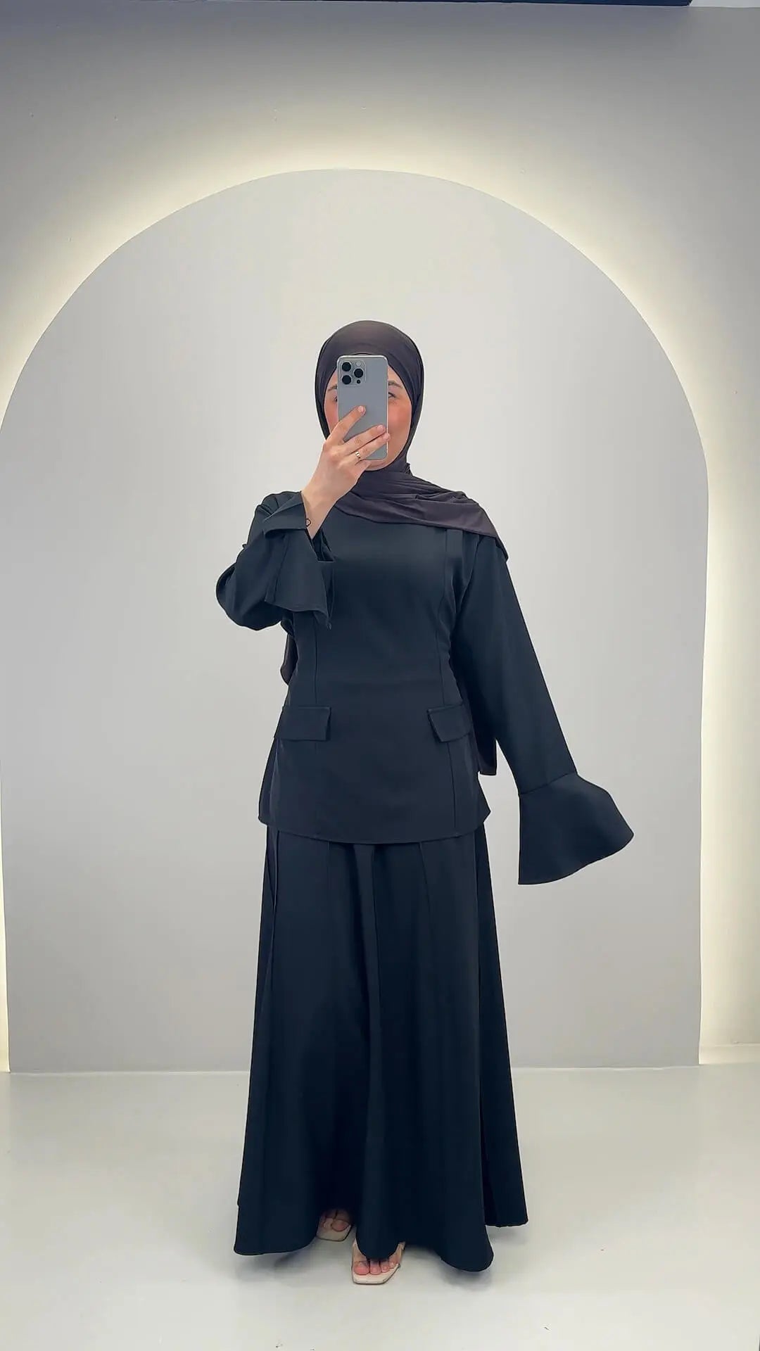 Asnar Outfit
