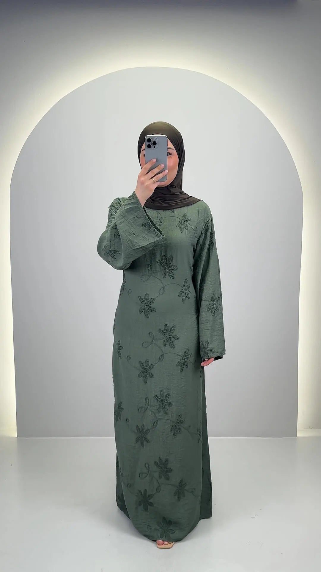 Robe Inaya