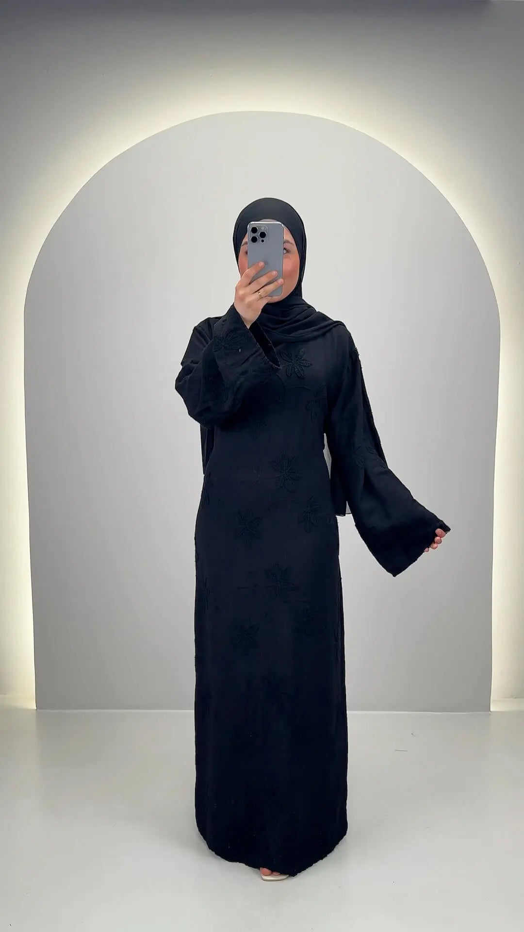Robe Inaya