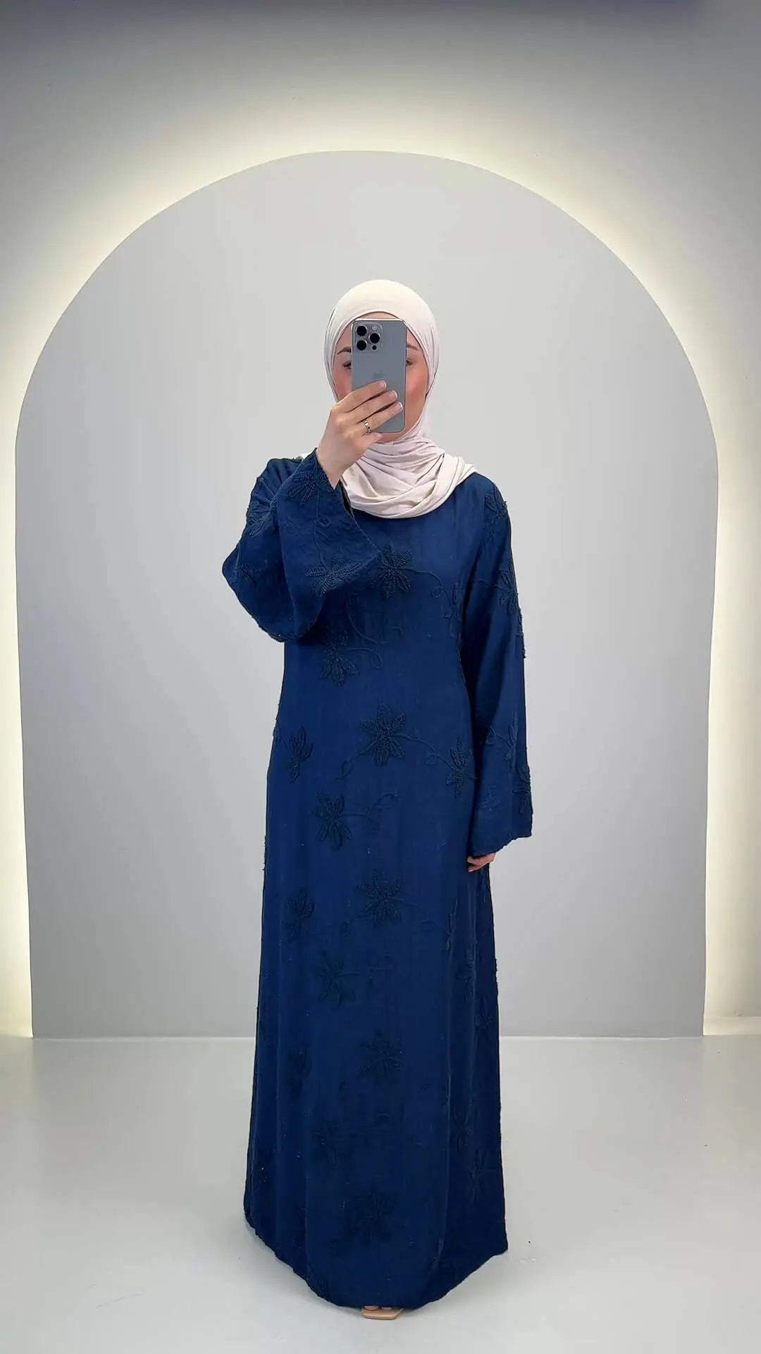 Robe Inaya