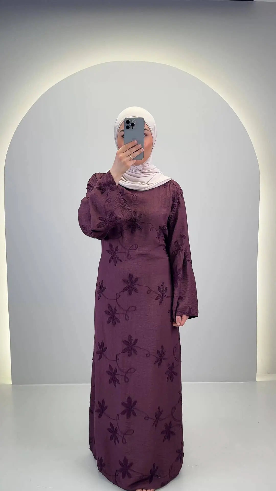 Robe Inaya
