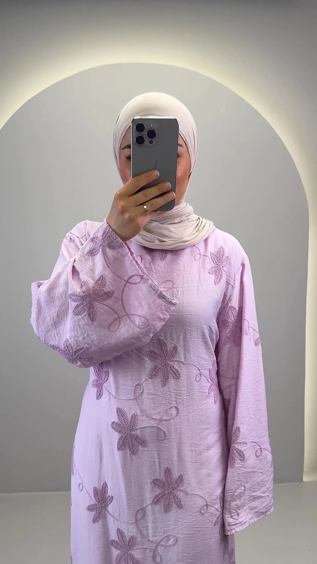 Robe Inaya